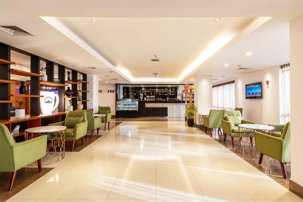 Dhaka Regency Hotel & Resort エクステリア 写真