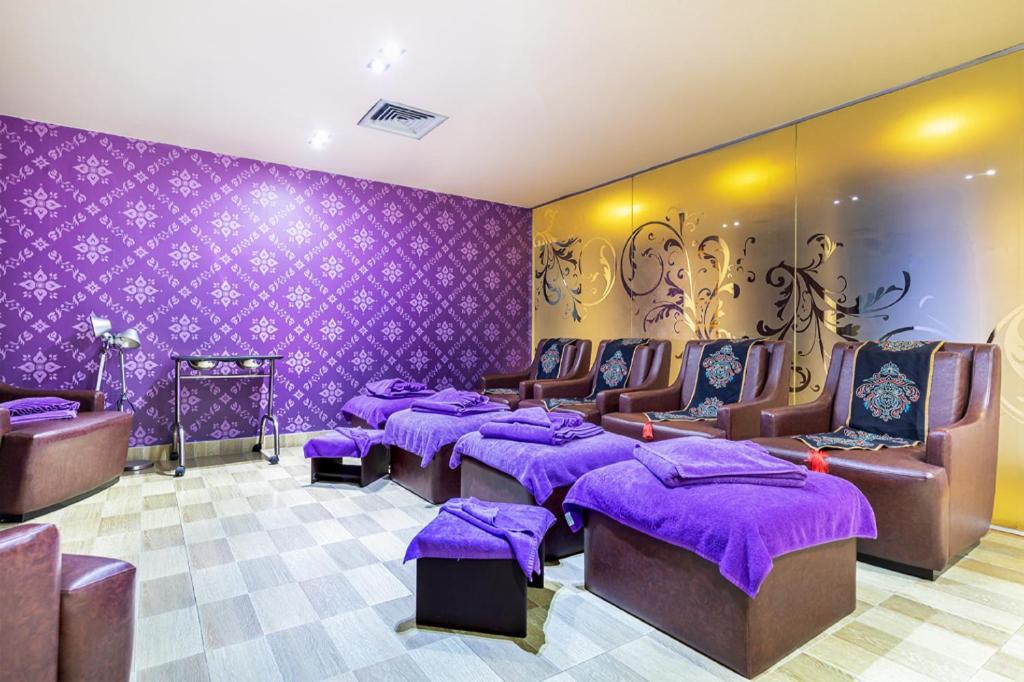 Dhaka Regency Hotel & Resort エクステリア 写真